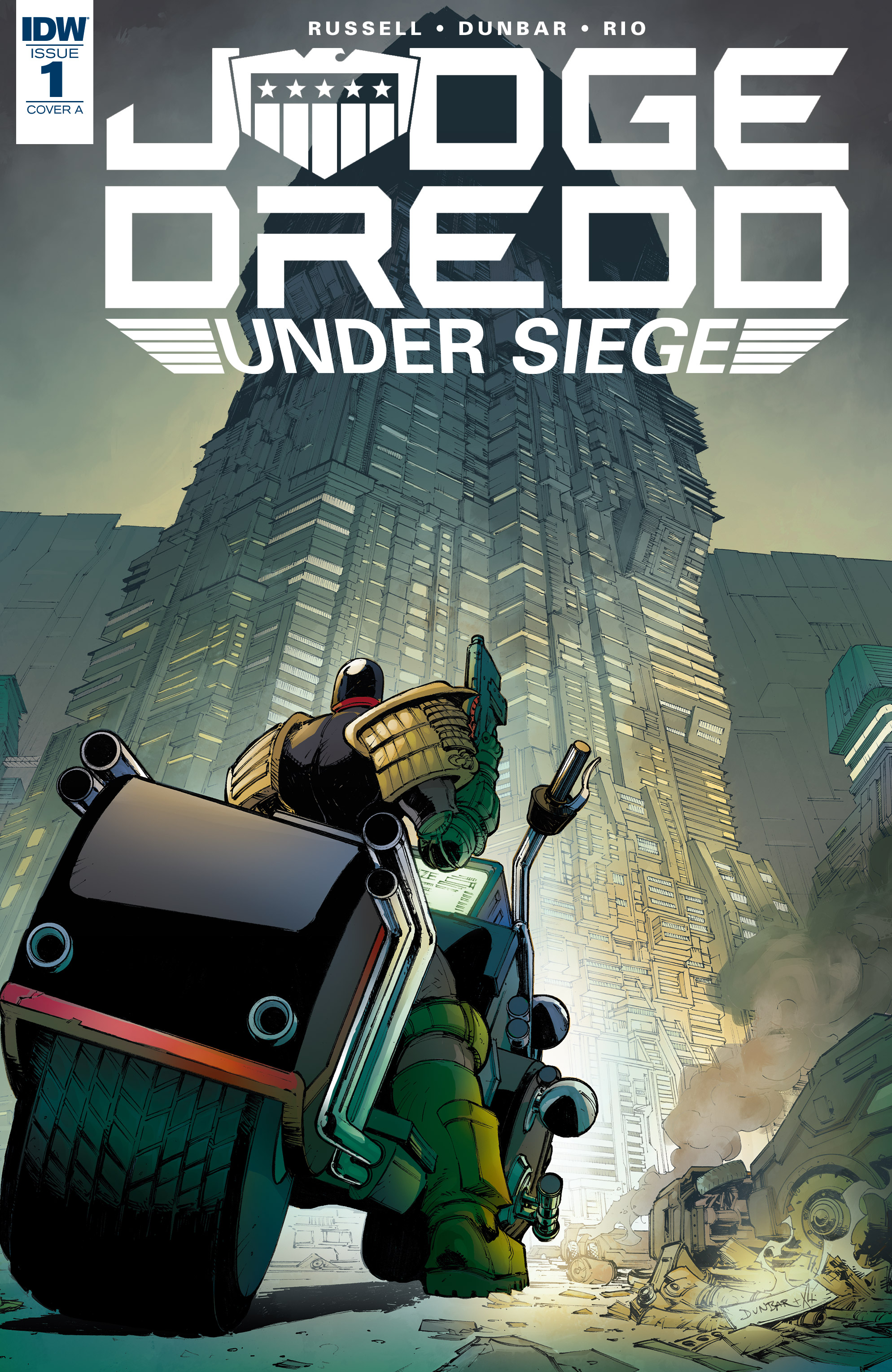 Judge Dredd: Under Siege (2018-): Chapter 1 - Page 1
